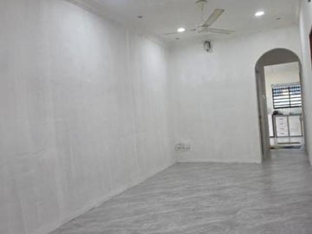 Unlocking Doors For You TAMAN KELADI Single Storey Terrace House