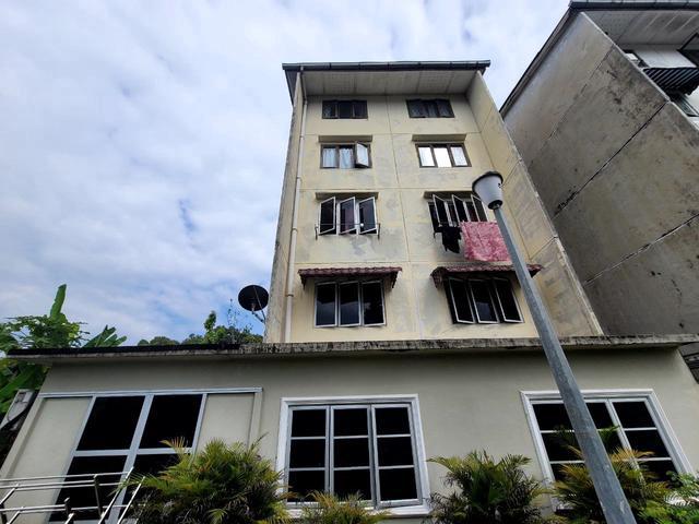UNTUK DIJUAL FLAT KELUMPUK DAHLIA AU3 KERAMAT Kuala lumpur