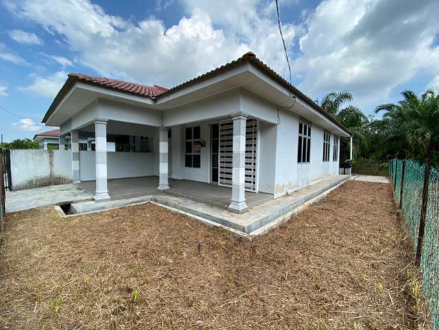 Untuk dijual Rumah Semi D setingkat Sungai Putat Sungai Rambai Melaka