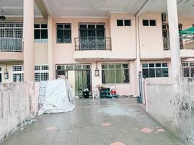 Untuk dijual rumah teres 2 tingkat di Batu Buruk