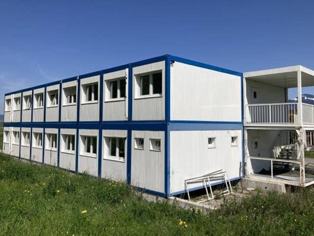 SCHNÄPPCHEN – HANDWERKLICHES LAND MIT CONTAINERN – HERVORRAGENDES POTENZIAL