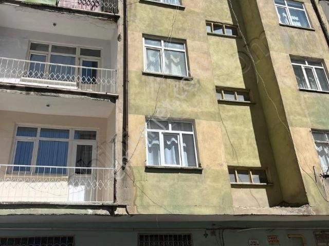 Ünüversite Mahallesi Fırat Büfe Yakınında Satılık Daire