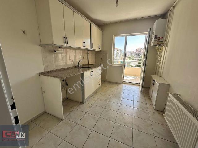 Çünür Yenişehir Kiralık 3+1 Daire File Market Karşısı