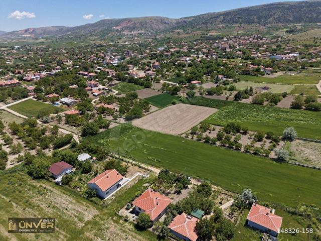 ÜNVER EMLAK'TAN OLTAN KARAHASAN MH'DE 3 KAT KONUT İMARLI ARSA