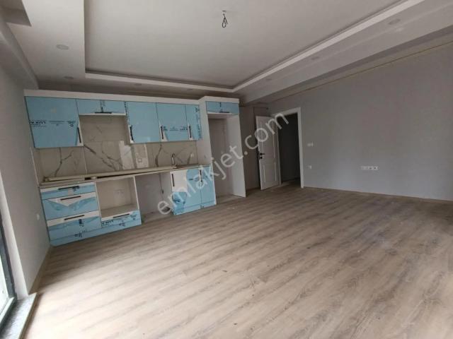 Ünye Gölevi Mahallesi 2+1 Sahile Çok Yakın Kiralık Daire