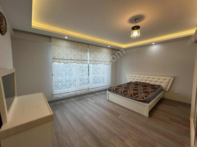 Ünyenin En Eşşiz, Deniz Manzaralı 650m2 Bahçe Alanlı 7+1 Dairesi