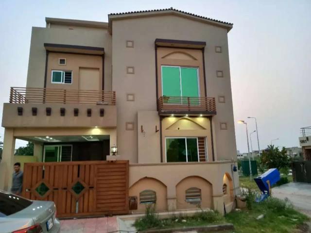 Usman Block 8M Duble Unit House Islamabad Bahria Town ID 13309