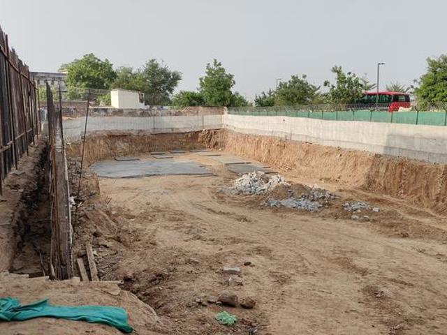 Usmanpura 4 BHK Apartment For Sale Ahmedabad