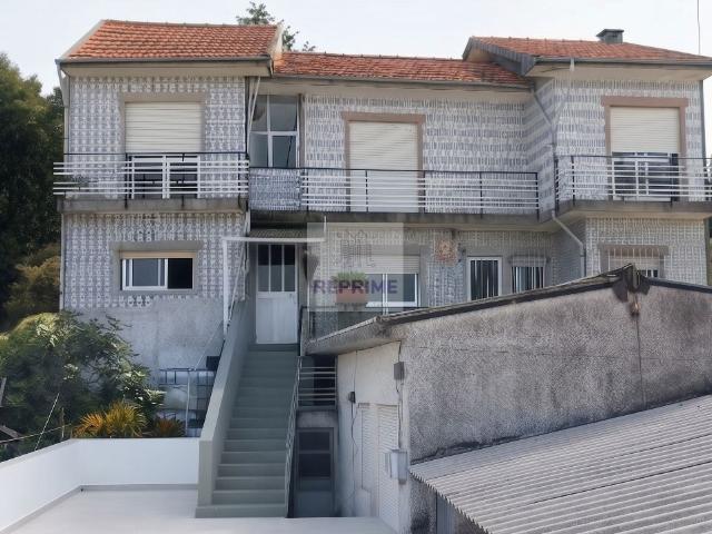 USADO | 3 APARTAMENTOS T2 | 1 ARMAZEM | 1 TERRENO URBANO | CARVALHOS | VILA NOVA DE GAIA