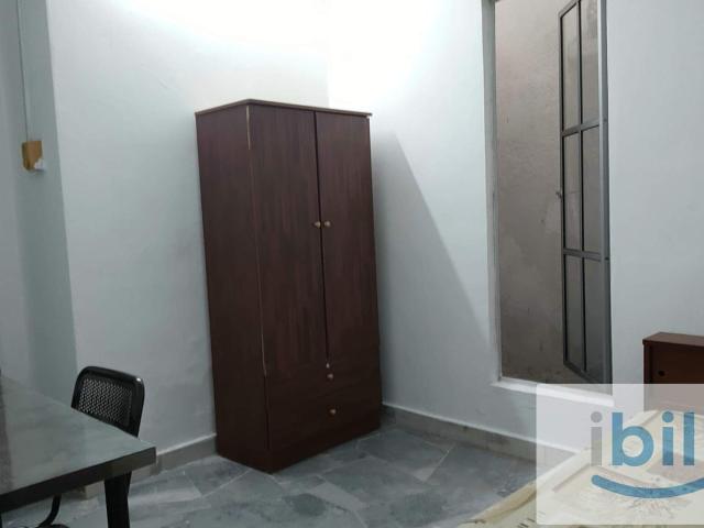 USJ2 Air cond room in quiet house opposite padang posted by owner