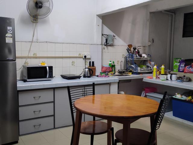 ❗️USJ2 Air cond room with attached bath posted by owner
