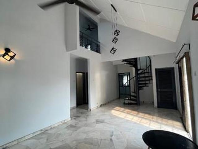 USJ 3 Partially Furnished Gated Guarded 15 Sty End Lot Newly Painting