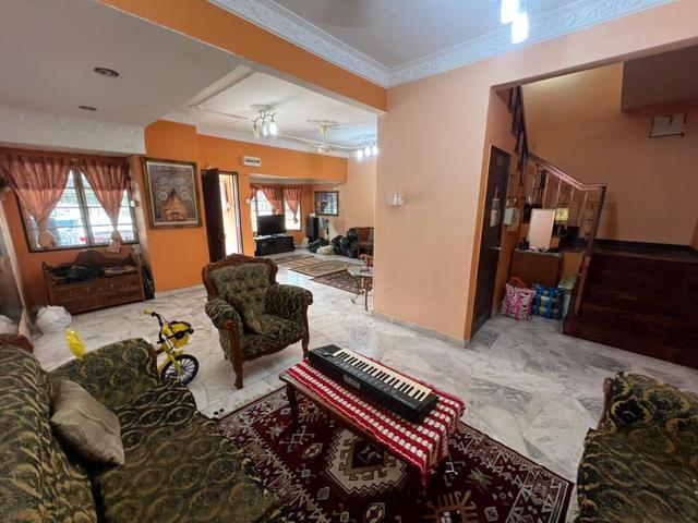 USJ 11 Below Market Price Well Condition 100 Loan Fully Renovated