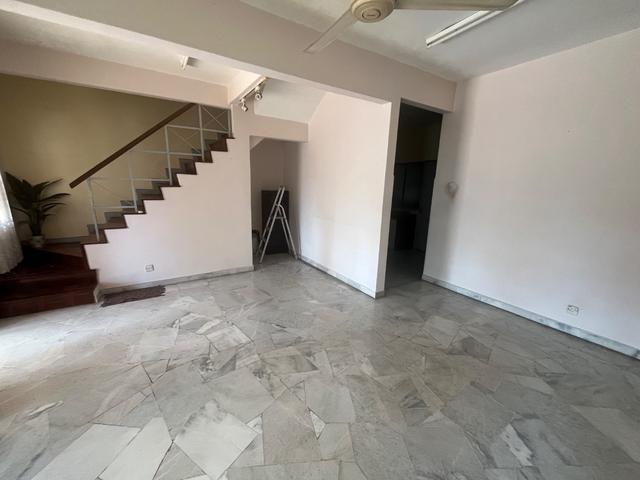 USJ 12 20x60 sqft Facing Field Garden 2 Sty 4r3b Subang Taipan