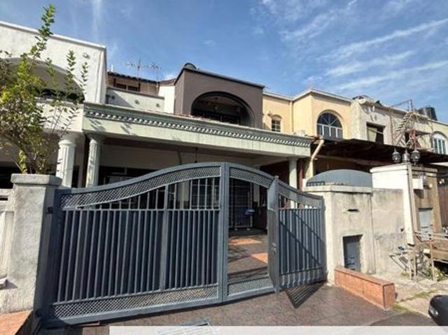 USJ 18