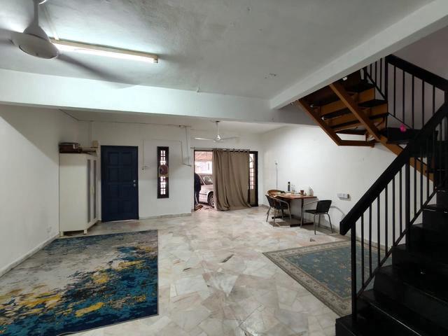 USJ 2 DOUBLE STOREY TERRACE HOUSE SUBANG JAYA FREEHOLD For SALE