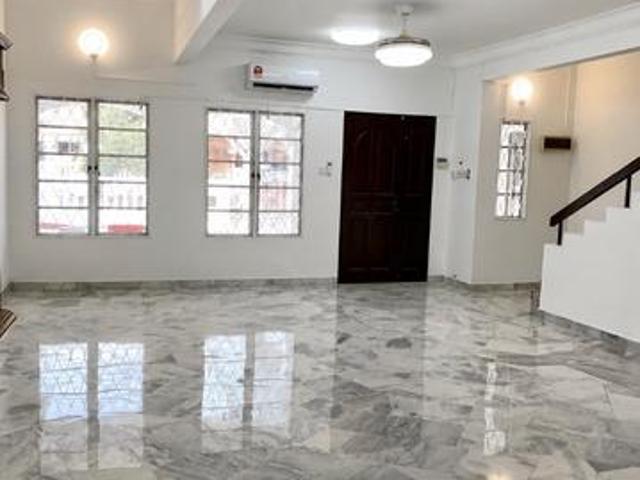 USJ Freehold 2 Storey Terrace Landed House Near LRT Taipan
