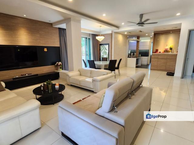 Capri Usj Height Nicely Renovated with Fully Furnished Next to Garden END LOT