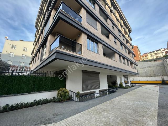 Üsküdar Merkeze 5 Dakika 2+1 Sıfır Bina Otoparklı