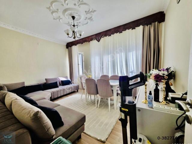 Üsküdar Mimar Sinan Mahallesi’nde Merkezi Konum 2+1 Satılık Kiracılı Daire