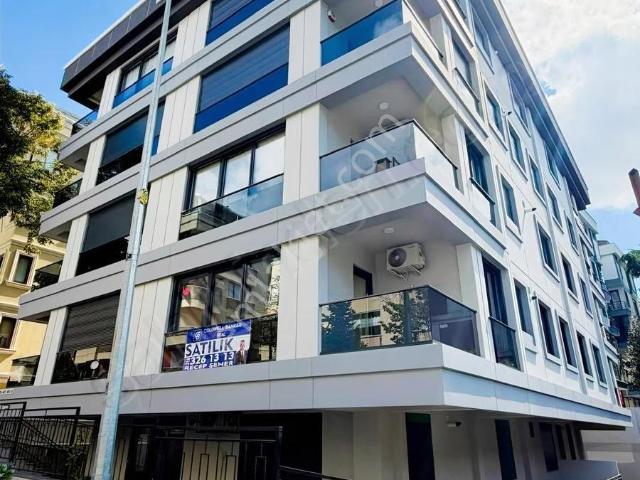 Üsküdar Acıbadem'de Sıfır Binada 3+1 Boş Satılık Daire