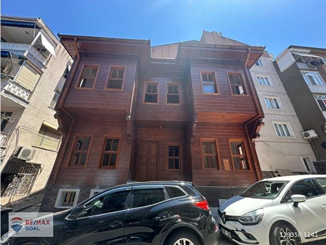 ÜSKÜDAR AHMEDİYE TUNUSBAĞI CD. ALTI KİRALIK KÖŞK İŞYERİ&KONUTA