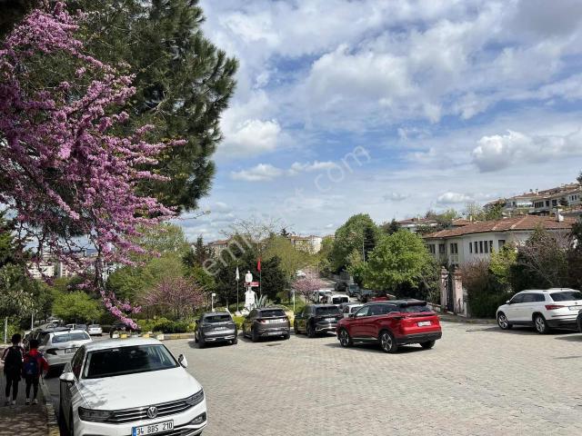 Üsküdar Çengelköy Ata 2 Sitesinde 350 M2 Tripleks Villa
