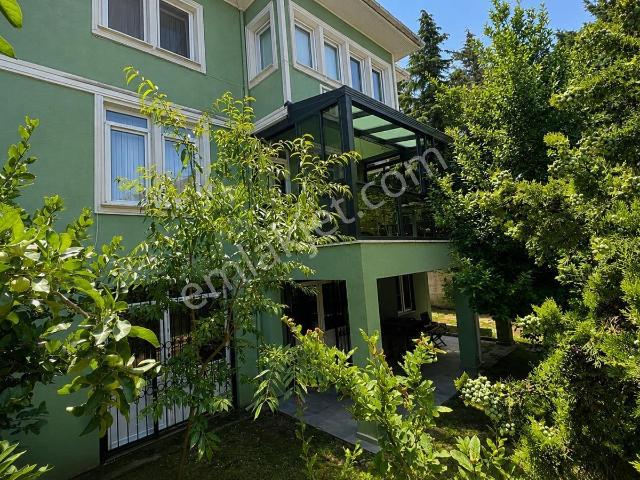 Üsküdar Çengelköy Ata 2 Sitesinde Masrafsız Triplex Villa