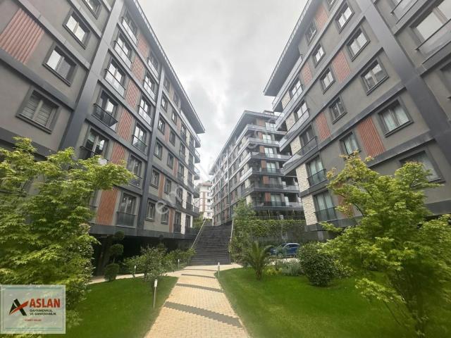 Üsküdar Çengelköyde Satılık 3.5+1/ Brüt 166 M2 Arakat Daire