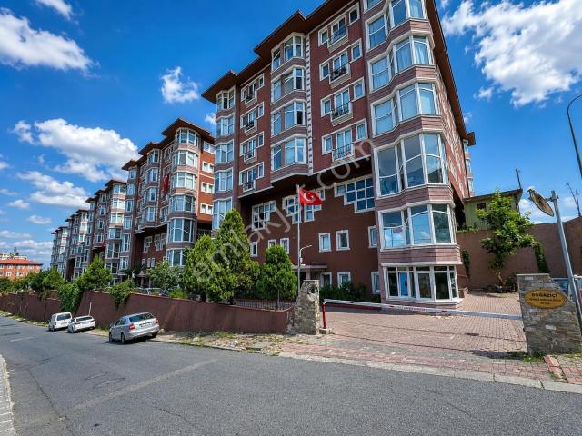 Üsküdar Çengelköyde Site İçinde 167 M2 Masrafsız Daire