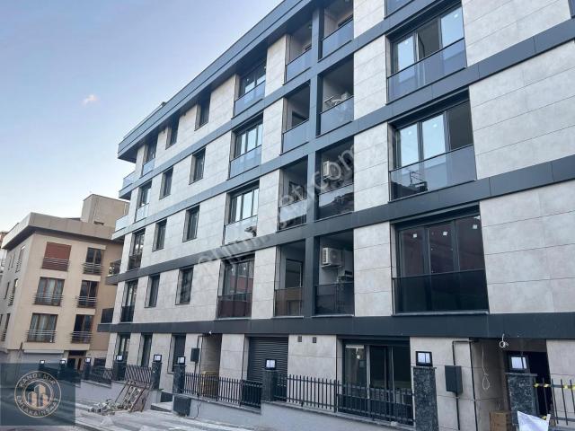Üsküdar İcadiye'de 160 M2 3+2 Satılık Dubleks Daire