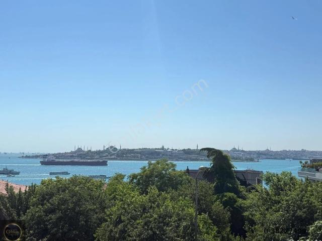 Üsküdar Salacak'ta Yeni Bina K.otoparklı, Manzaralı Ara Kat Kiralık