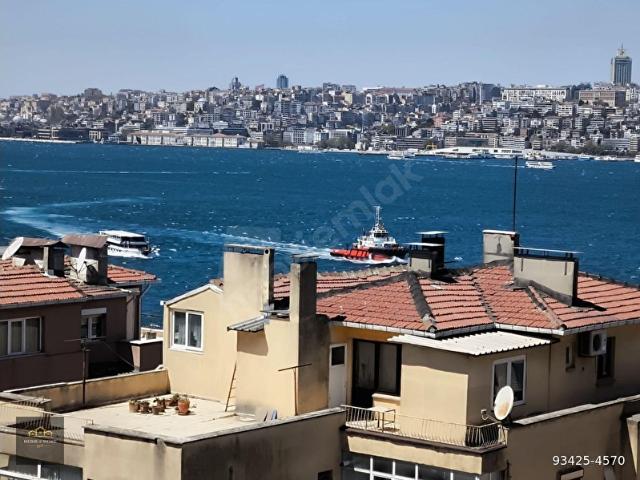ÜSKÜDAR'DA DENİZ MANZARALI SIFIR BİNADA KİRALIK 2+1 DAİRE