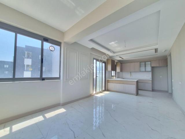 Üstünkent'ten 75.yıl'da Denize Yakın Sosyal Donatılı Sitede 2+1