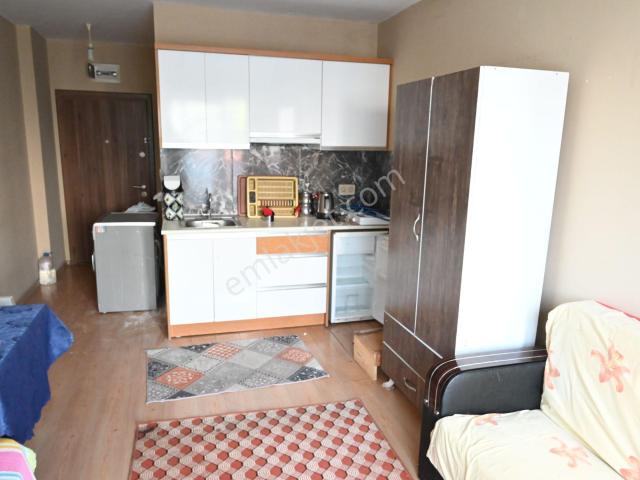 Üstünkent'ten Çiftlikköy'de Butik Binada Kiralık Eşyalı 1+0 Daire