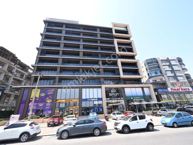 Üstünkent'ten Markanızı Zirveye Taşıyacak Lüks Plazada 2+1 Ofis