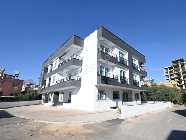 Üstünkent Gayrimenkul'den Çiftlikköy'de Kiralık Eşyalı 2+1 Daire