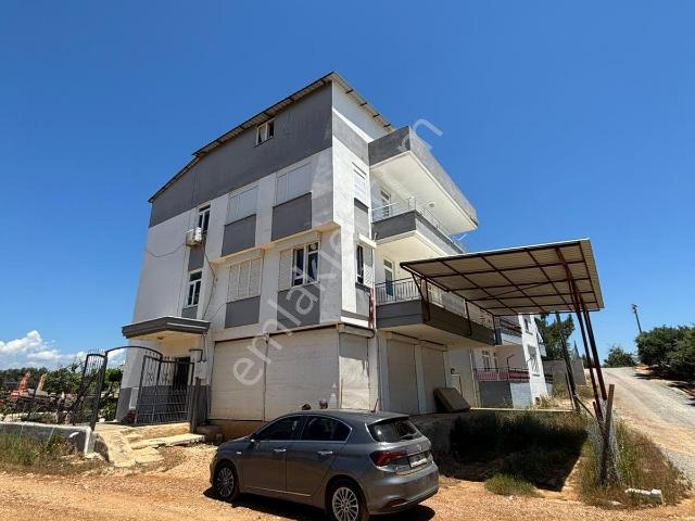 Usta Gayrimenkul'den Kiralık 2+1 Doğalgazlı Temiz Daire