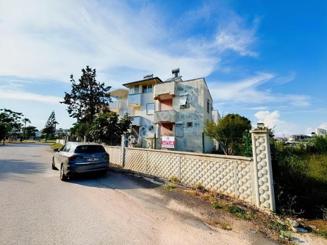 Usta Gayrimenkul'den Satılık Granada Otel Yakınında Villa