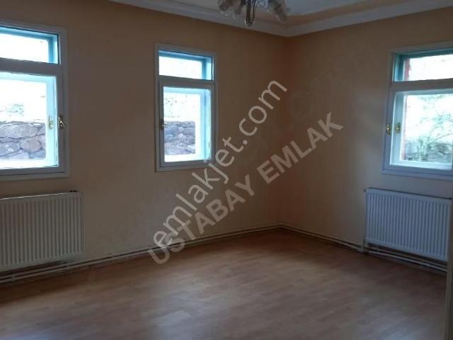 Ustabay Emlaktan Kiralık 3+1 Daire İnonu Mah Sarıkamış