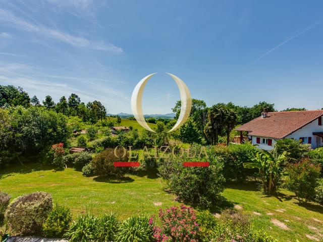 Ustaritz ? Quartier du Bois ? Maison avec vue, piscine et gr. 142m² Ustaritz