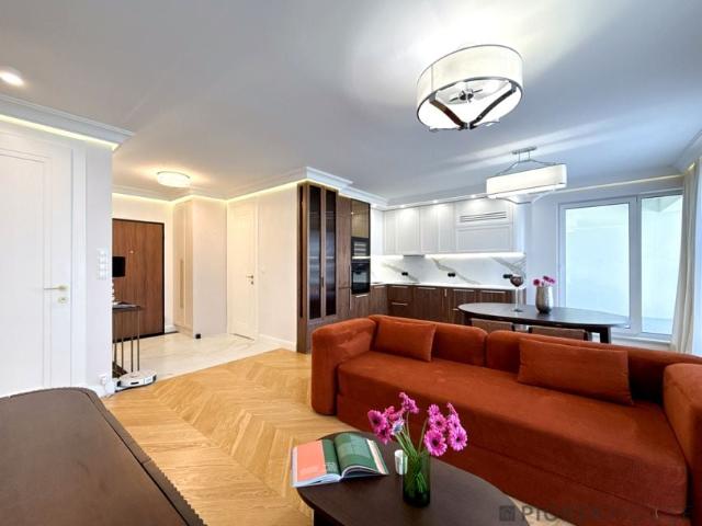Żupnicza 87 m², Warszawa