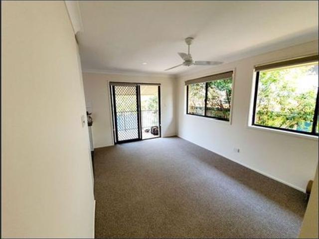 Updated Mermaid Beach Duplex