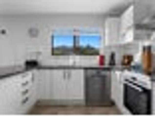 Updated, modern comfort, easy living