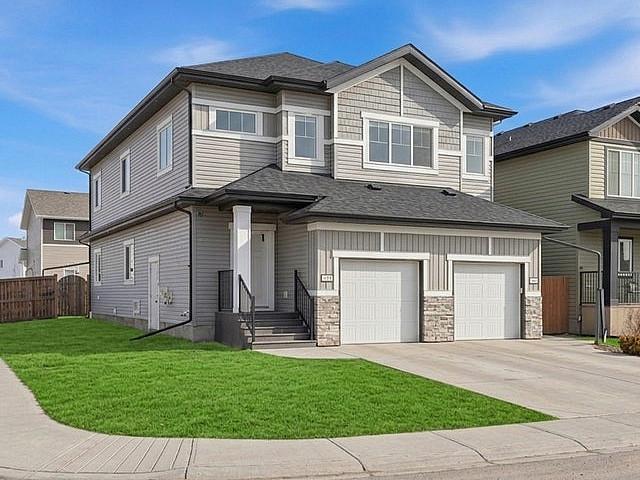 Up/down Legally Suited Home In Blackfalds