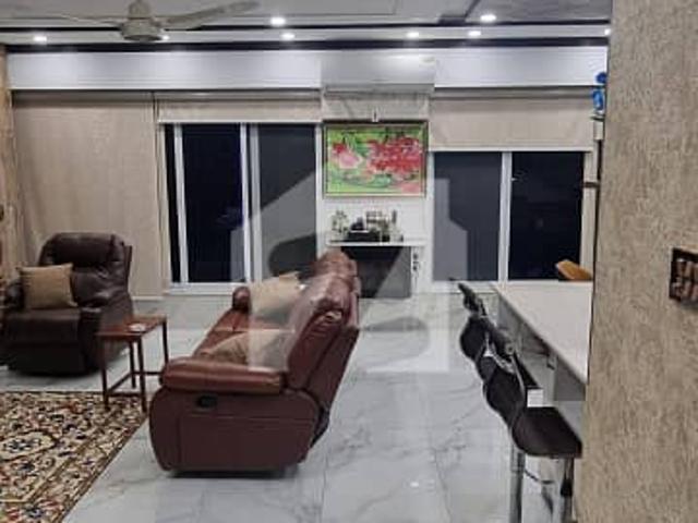 Upgraded Luxury 3 Bed Apartment For Sale