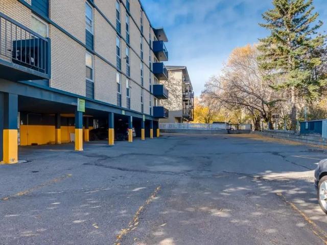 Uplands Manor Studio Apartment for Rent at 1608 22 Ave Sw, Calgary, AB T2T 0R8 Bankview