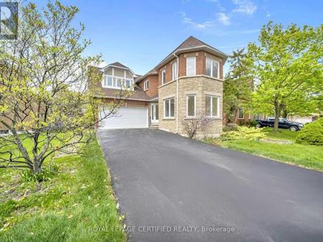 Upper 5016 Natkarni Crescent, Mississauga, ON, L5V 1L2 house for lease | Listing ID W13549 | Royal LePage