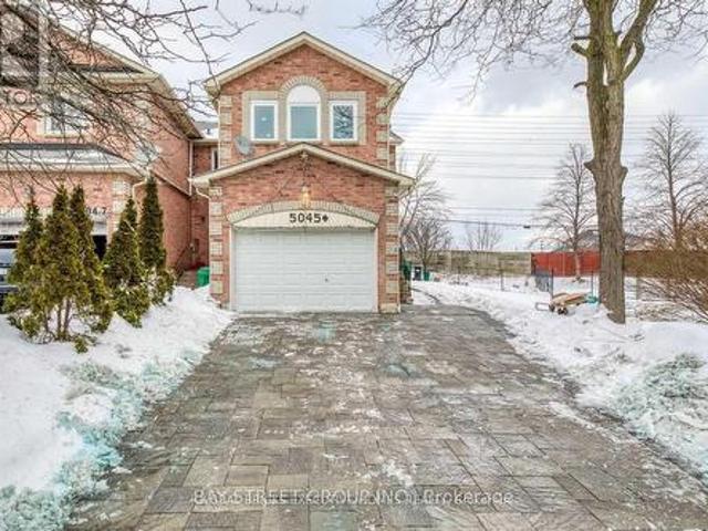 Upper 5045 Rundle Court, Mississauga, ON, L5M 4A4 house for lease | Listing ID W13461 | Royal LePage