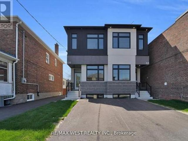 Upper 521 St Johns Road, Toronto, ON, M6S 2L7 house for lease | Listing ID W13439 | Royal LePage